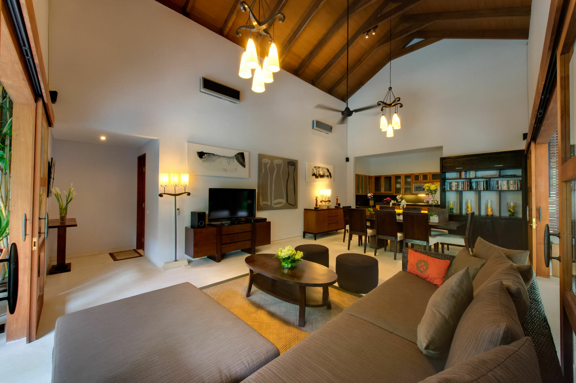Villa Kinaree Estate Seminyak  Bagian luar foto